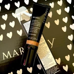 Mary Kay® CC Cream Sunscreen Broad Spectrum SPF 15*